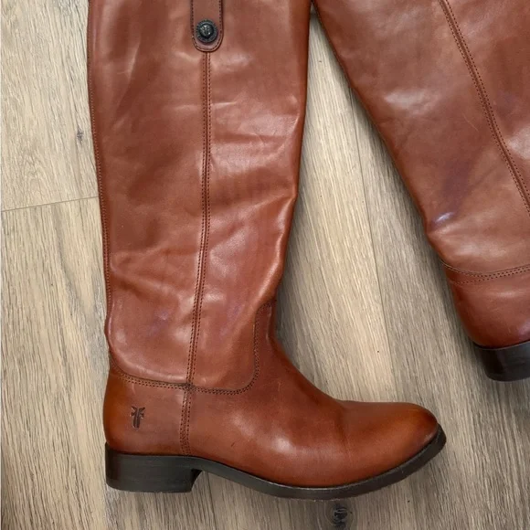 Frye Melissa Button 2 Boot women’s size 7B- excellent used condition - Picture 3 of 8